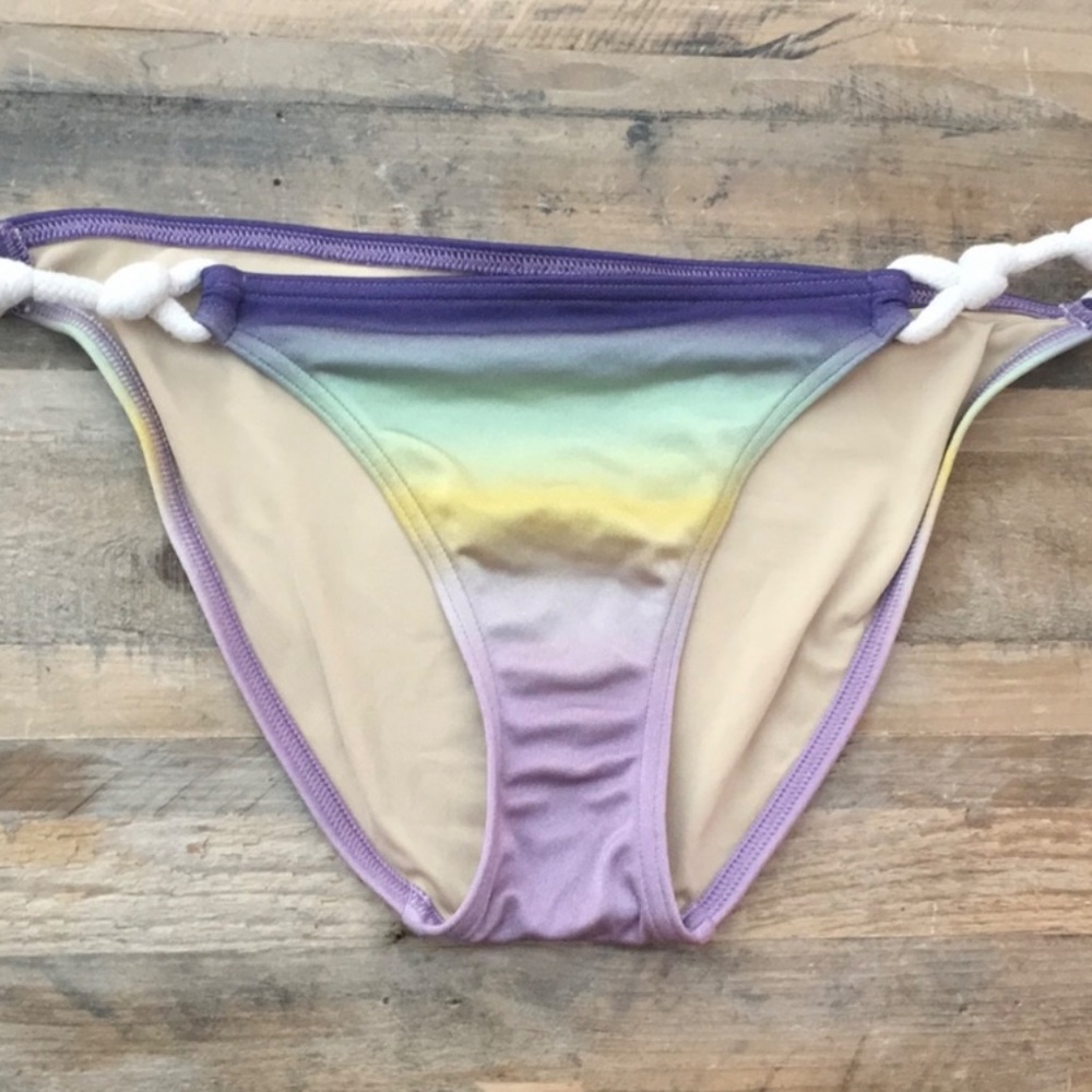 Multi colored string bikini - Picture 3 of 4